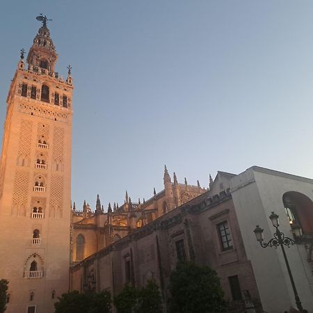 Apartamentos Flamenco B&B Seville Exterior photo